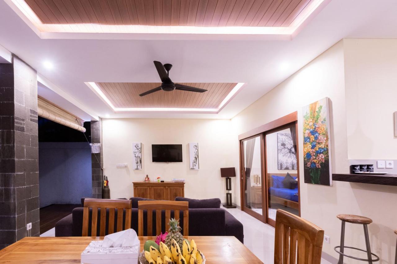 Villa Hitam Putih Legian Bali Seminyak  Exterior photo